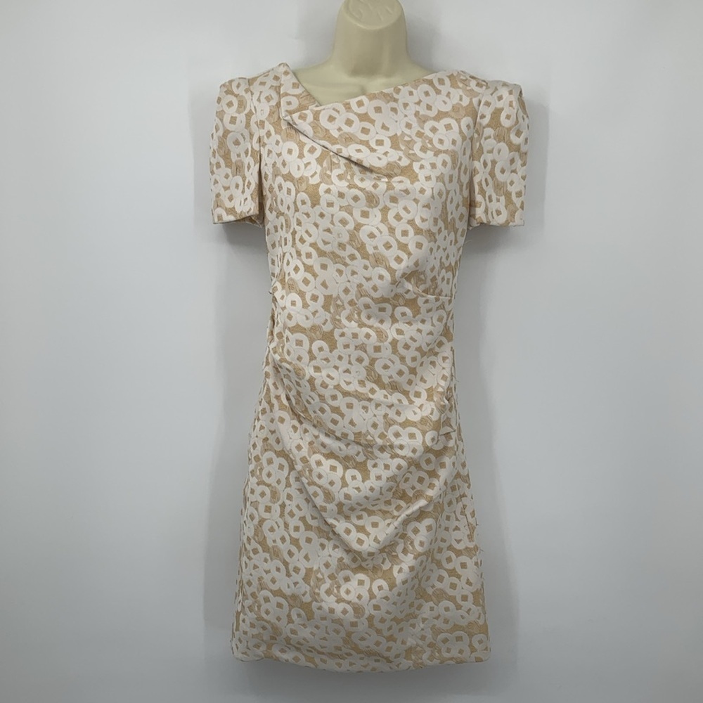 Theia ruched shift sheath dress gold ivory circle short sleeve asymmetric neck 6